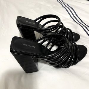 Black chunky heeled shoes